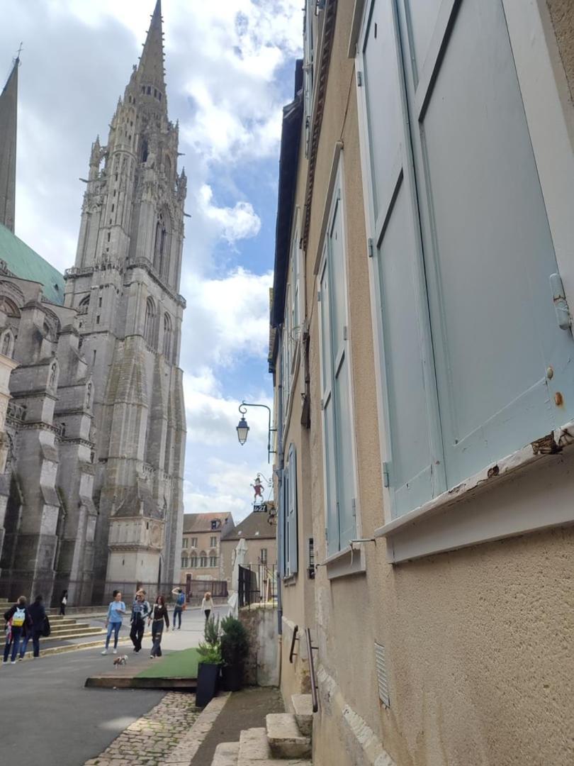 Appartement Le Gite De La Cathedrale à Chartres Extérieur photo